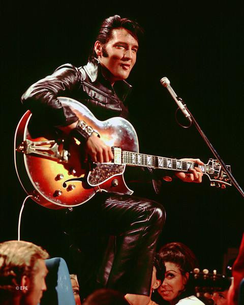 Elvis Presley (wearing black leather) Photo