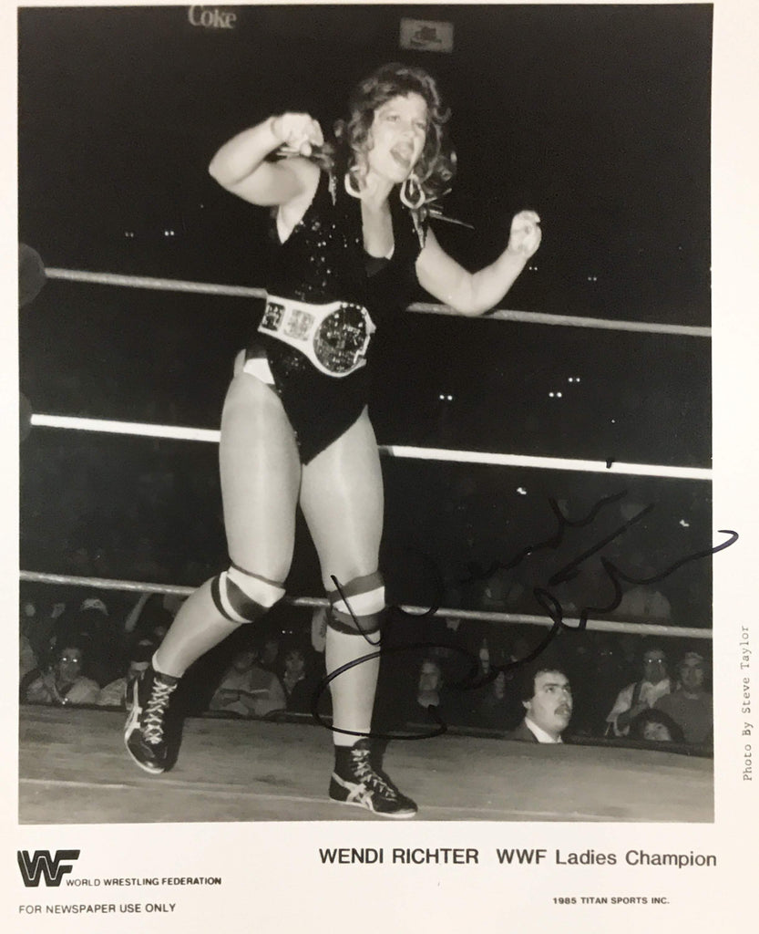 Wendi Richter - Autographed 8x10 Photo